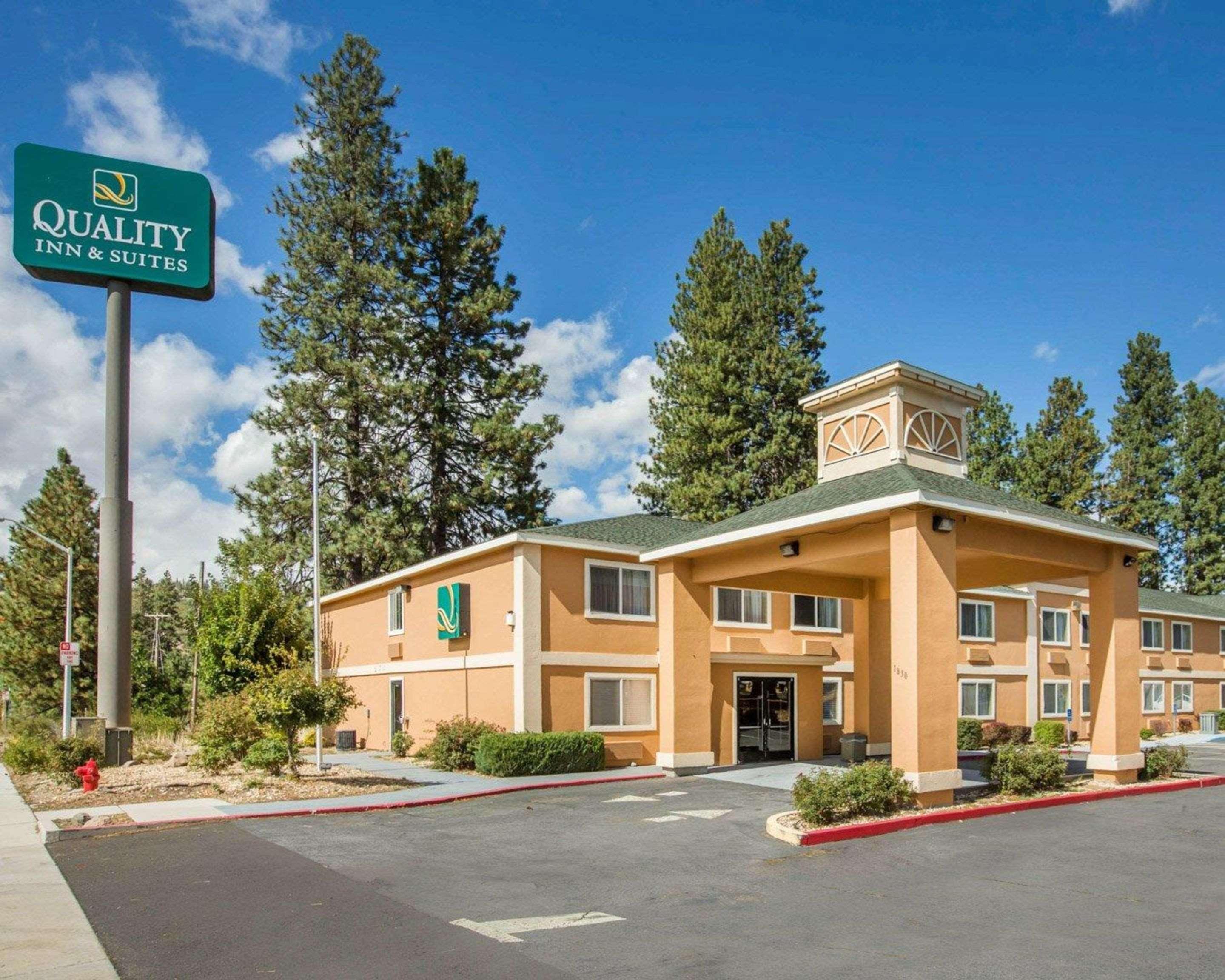 Quality Inn & Suites Weed Exterior foto